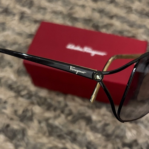 Salvatore Ferragamo Black Aviator Sunglasses main image 4